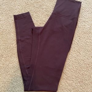 Lululemon WunderUnder //Size 4// 28”//MAROON